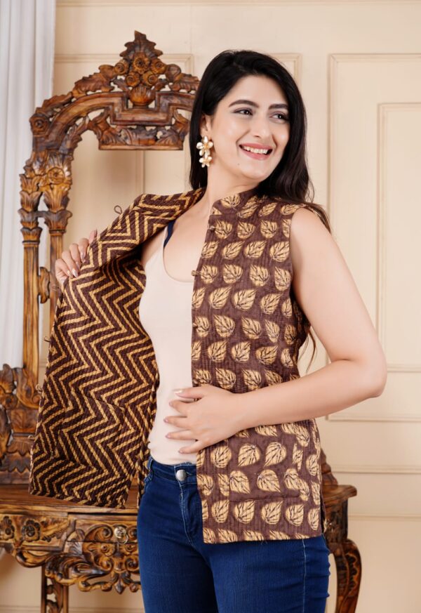 Brown leafy sleeveless jacket