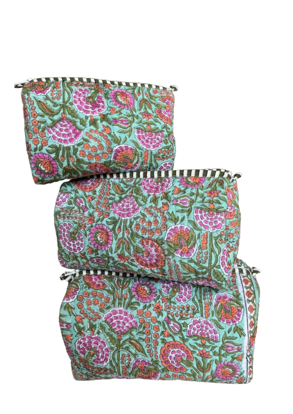 Green floral printed quilted pouch