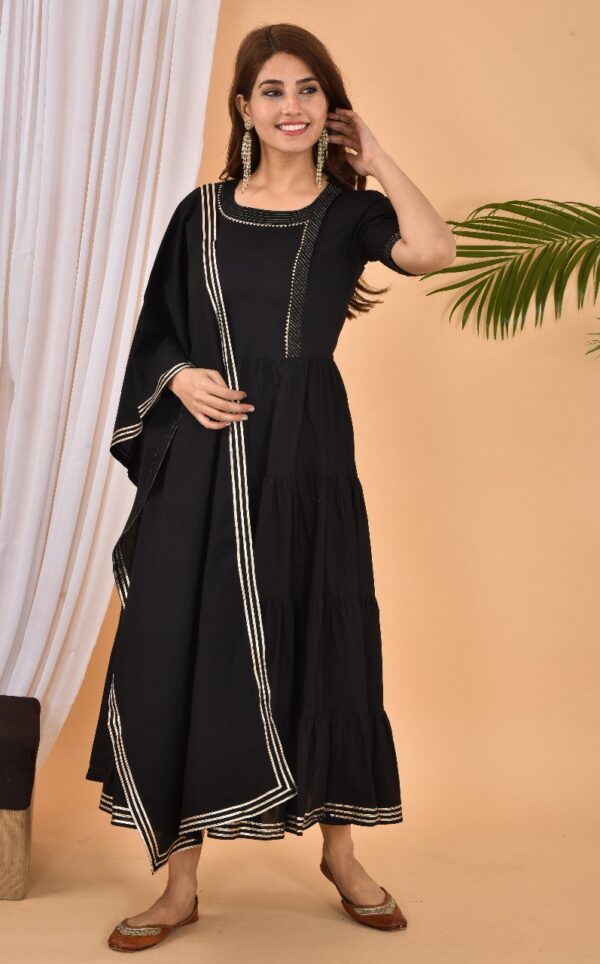 Black Solid Anarkali With Stole