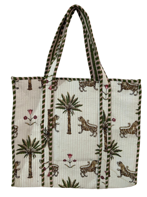 White Tiger Print Zipper Quilted Tote Bag